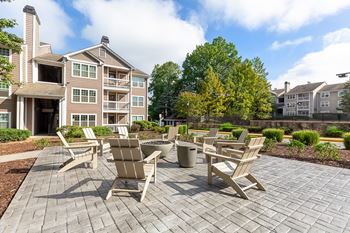Courtyard firepit patio